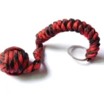 Paracord-pallo avainperä